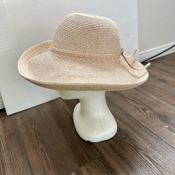 Chic Beige Sun Hat for Women main image 4